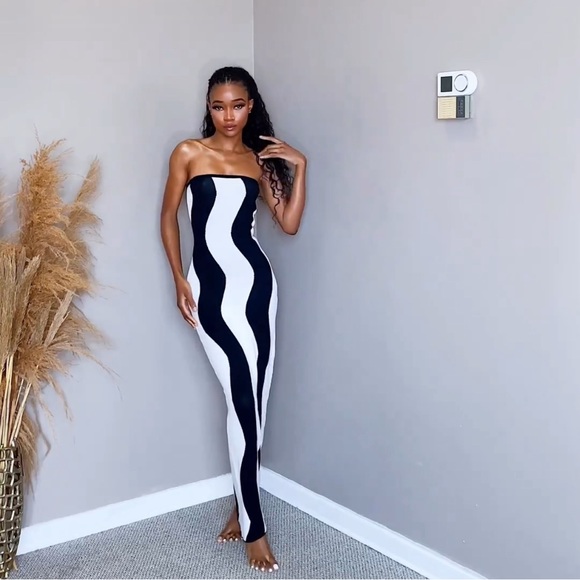 NA-KD Wavy Striped Knitted Maxi Dress - Picture 3 of 17